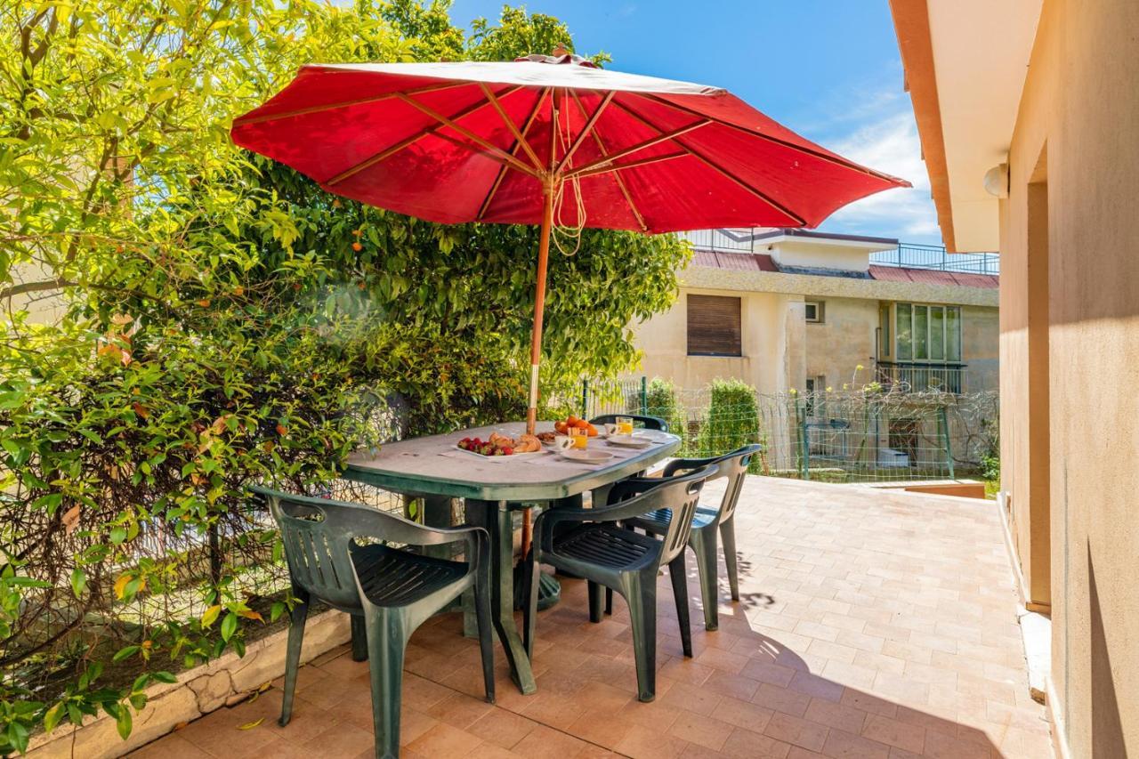 Casa Bell - Appartamento Con Parcheggio Privato E Bike Room Finale Ligure Dış mekan fotoğraf